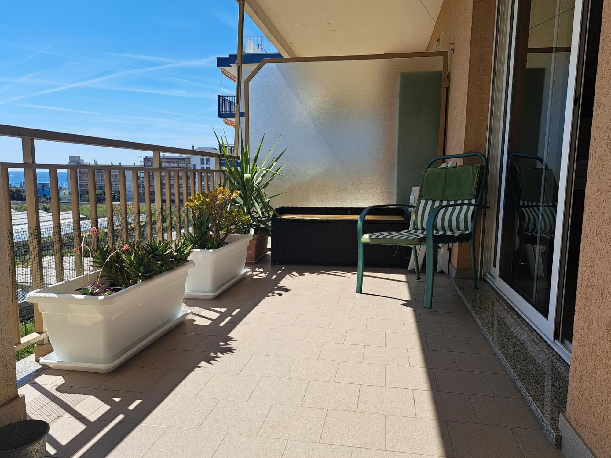 Appartamento - Terrazzo Vivibile Vista Mare, Wi-Fi Gratuito Vallecrosia Exterior foto